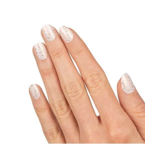 Color Street | Leftover Confetti a white with gold flecks glitter finish - Picture 5 of 8